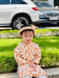 Bộ Áo dài cách tấn bé gái màu cam hoa nhí