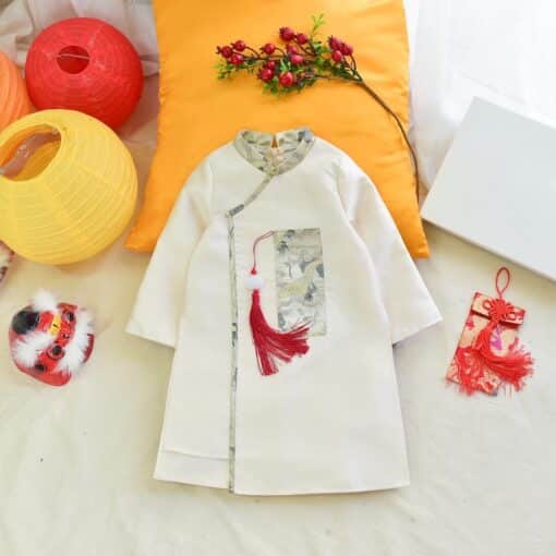 Áo dài truyền thống bé trai hạt vân mây