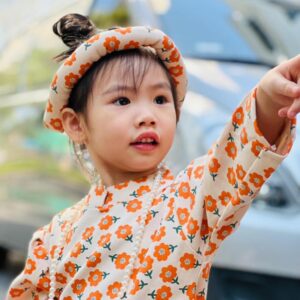 Bộ áo dài cách tân bé gái phối nơ Bộ Áo dài cách tấn bé gái màu cam