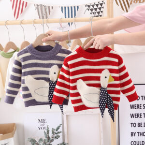 Áo len cho bé gái con vịt