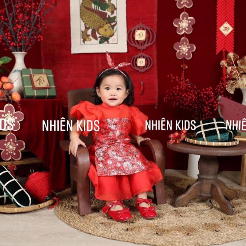 Áo dài cách tân giả váy cho bé