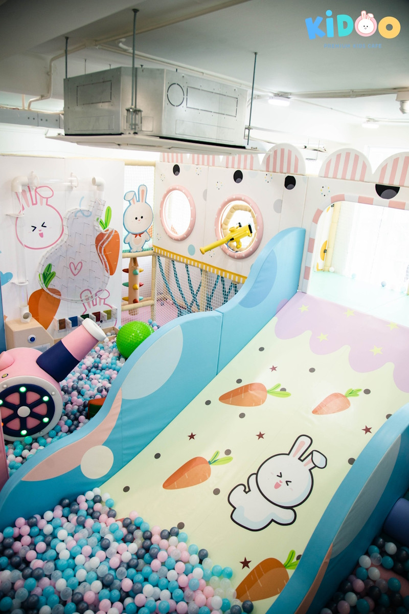Không gian vui chơi KIDOO Premium Kids Cafe rực rỡ sắc màu Pastel