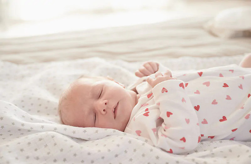 Quần áo thoải mái giúp em ngủ ngon và sâu giấc hơn